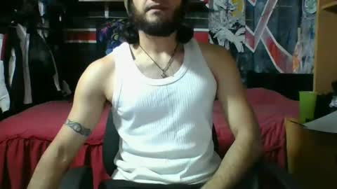 Snapshot of trizquelmen chatting on October 22, 12:33 am Andrew online show from October 22, 12:33 am