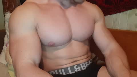 Troncq online show from February 1, 5:16 pm