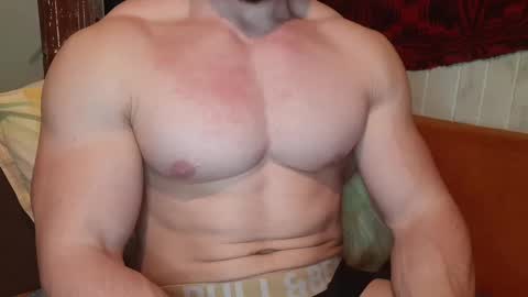 Troncq online show from February 21, 7:32 pm