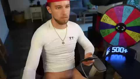 Snapshot of troy_greenxo chatting on October 11, 9:35 pm Troy Green online show from October 11, 9:35 pm