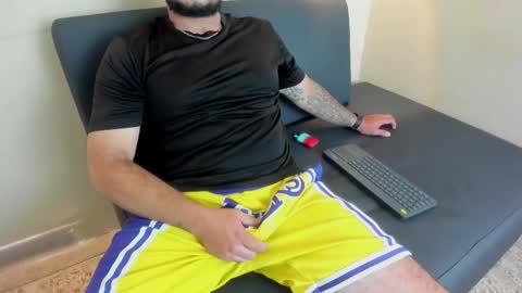 Troy online show from March 25, 3:34 am