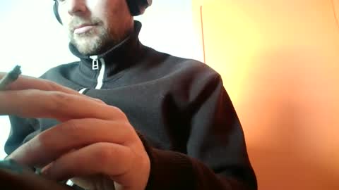 Snapshot of truble_78 chatting on February 13, 9:30 am truble_78 online show from February 13, 9:30 am