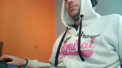 Snapshot of truble_78 chatting on February 25, 9:20 am truble_78 online show from February 25, 9:20 am