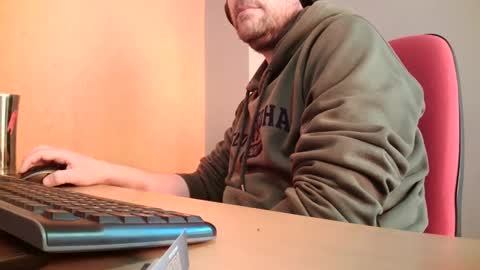 Snapshot of truble_78 chatting on March 7, 3:39 pm truble_78 online show from March 7, 3:39 pm