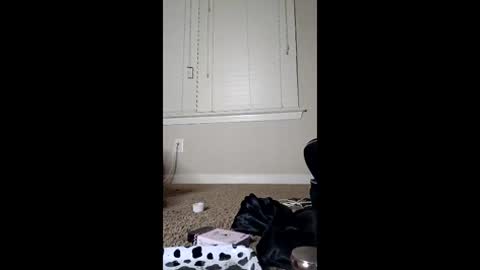 trublu2018 online show from December 5, 2:53 am