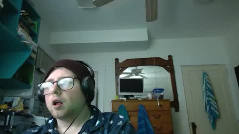 HandicappedLaugher online show from December 3, 5:53 am