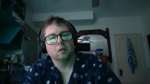 HandicappedLaugher online show from December 4, 4:54 am