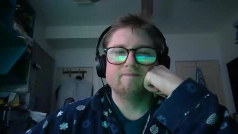 HandicappedLaugher online show from December 5, 4:53 am