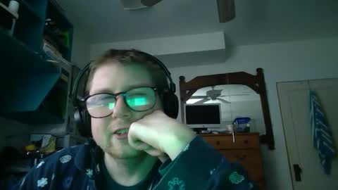 HandicappedLaugher online show from December 6, 2:24 am