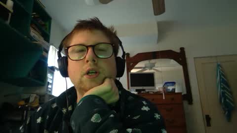 HandicappedLaugher online show from December 6, 3:44 pm