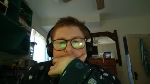 HandicappedLaugher online show from December 6, 7:01 pm