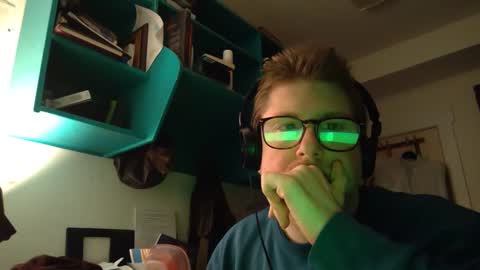 HandicappedLaugher online show from December 9, 10:52 pm