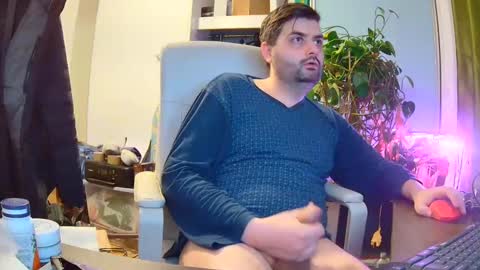 Trustmelove online show from January 15, 6:22 am