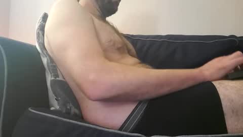 Snapshot of tryntobgood chatting on November 17, 6:52 am tryntobgood online show from November 17, 6:52 am