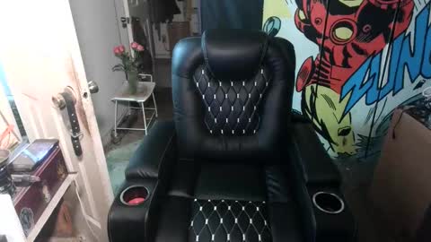 Anne online show from April 10, 7:02 am