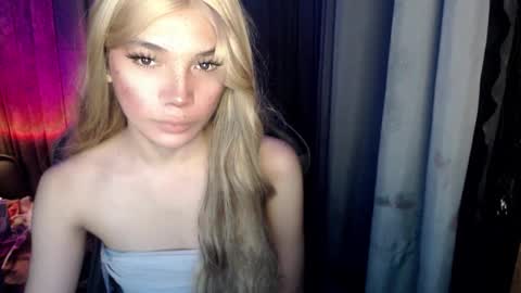 Snapshot of ts_athisa chatting on October 25, 11:51 am ts_athisa online show from October 25, 11:51 am