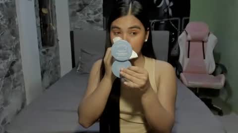 Snapshot of ts_barbie28 chatting on December 2, 1:02 pm KC online show from December 2, 1:02 pm