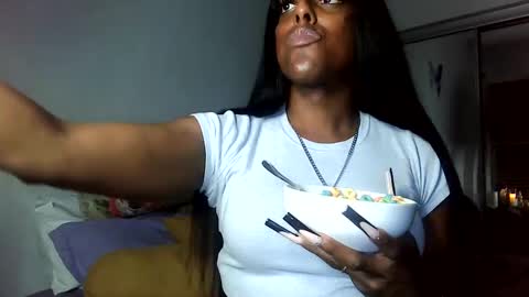 Snapshot of tsamberwhite007 chatting on January 13, 2:18 am Amber White online show from January 13, 2:18 am