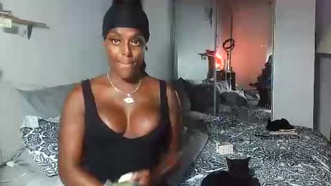 Snapshot of tsamberwhite007 chatting on September 9, 3:39 am Amber White online show from September 9, 3:39 am