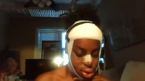 Snapshot of tsamberwhite007 chatting on December 14, 1:38 pm Amber White online show from December 14, 1:38 pm