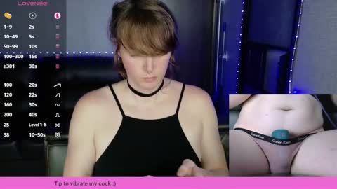 Snapshot of tsellieryder chatting on November 12, 1:17 am Ellie Ryder online show from November 12, 1:17 am