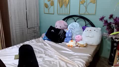 SHENA  online show from February 8, 11:44 am