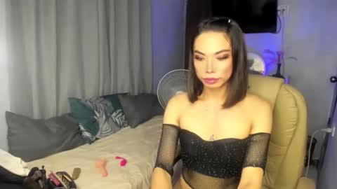 Snapshot of tsfenty08 chatting on October 28, 5:33 am tsfenty08 online show from October 28, 5:33 am