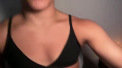 Snapshot of tsj777 chatting on September 28, 10:20 am tsj777 online show from September 28, 10:20 am