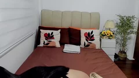 Snapshot of tspearlofasia chatting on September 21, 7:21 am Graciella online show from September 21, 7:21 am