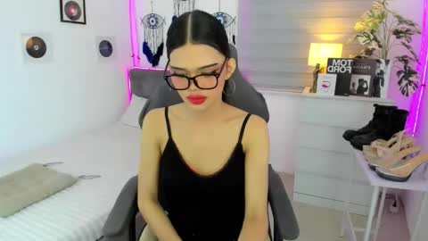 tstoni_talks online show from November 18, 6:23 pm