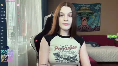 Snapshot of tsukuemi_no_mikoto chatting on February 5, 3:33 am Sonya on vacation until online show from February 5, 3:33 am