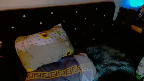 Snapshot of tsyummydickx chatting on November 19, 11:27 pm Tsyummydickx online show from November 19, 11:27 pm