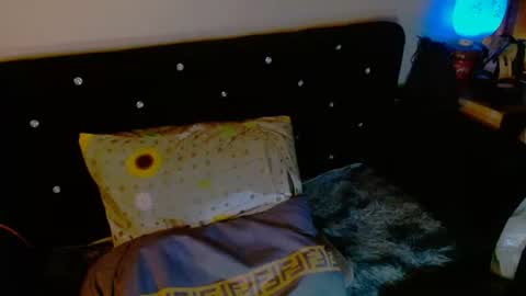 Snapshot of tsyummydickx chatting on November 28, 1:19 am Tsyummydickx online show from November 28, 1:19 am