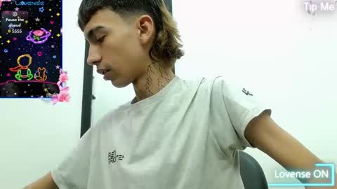 Snapshot of ttimy_x_boy chatting on September 24, 4:27 am ttimy online show from September 24, 4:27 am