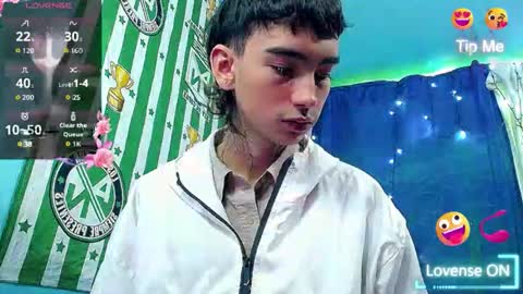 Snapshot of ttimy_x_boy chatting on December 15, 3:16 pm ttimy online show from December 15, 3:16 pm