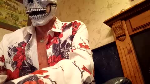 Snapshot of tubsy6868 chatting on October 31, 10:55 pm tubsy6868 online show from October 31, 10:55 pm