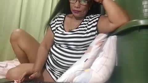 Mae online show from October 22, 11:59 pm