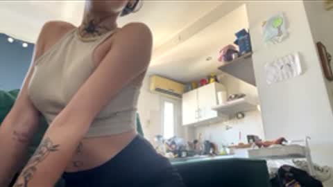 tufelicidadprimero1 online show from March 4, 6:03 pm