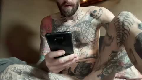 Snapshot of tuhands chatting on March 11, 7:15 am Tuhands online show from March 11, 7:15 am