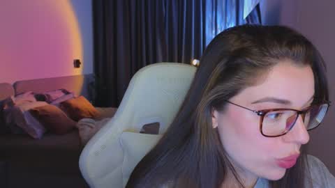 Snapshot of tutti_frutti_ chatting on October 4, 8:51 pm Ariana online show from October 4, 8:51 pm