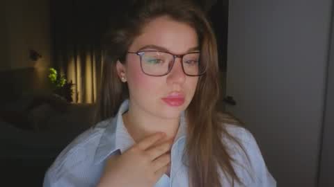 Snapshot of tutti_frutti_ chatting on November 9, 9:24 pm Ariana online show from November 9, 9:24 pm