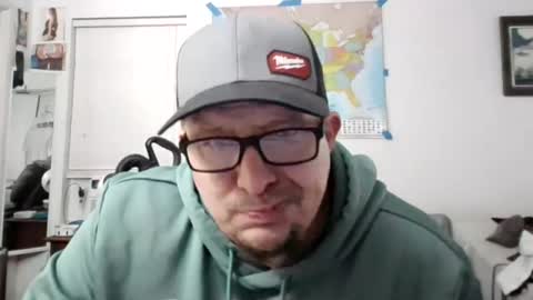 Snapshot of tweeter74 chatting on February 28, 8:09 am Tweeter74 online show from February 28, 8:09 am