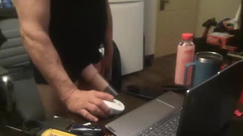 Snapshot of tweeter74 chatting on November 30, 8:51 am Tweeter74 online show from November 30, 8:51 am