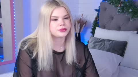 Hallie online show from January 8, 1:11 am