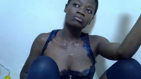 Twerlie online show from April 3, 4:49 pm