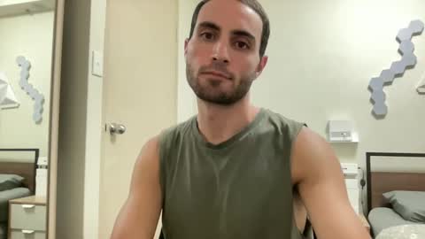 Snapshot of twikboy chatting on February 10, 11:25 am Twinkboy online show from February 10, 11:25 am