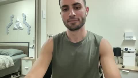 Snapshot of twikboy chatting on February 26, 12:14 pm Twinkboy online show from February 26, 12:14 pm