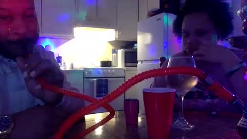 Snapshot of twinandlea chatting on January 19, 9:45 pm Twin and Lea online show from January 19, 9:45 pm