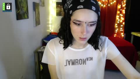 Snapshot of twinflamesxx chatting on January 9, 3:58 am TwinFlamesXX online show from January 9, 3:58 am