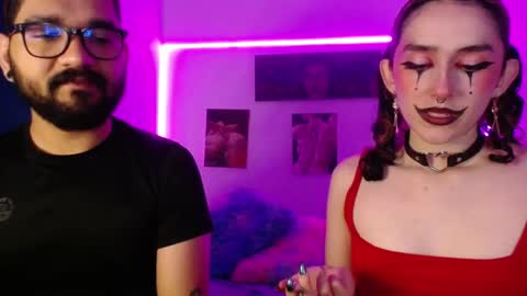 Snapshot of twinflamesxx chatting on September 18, 4:09 pm TwinFlamesXX online show from September 18, 4:09 pm